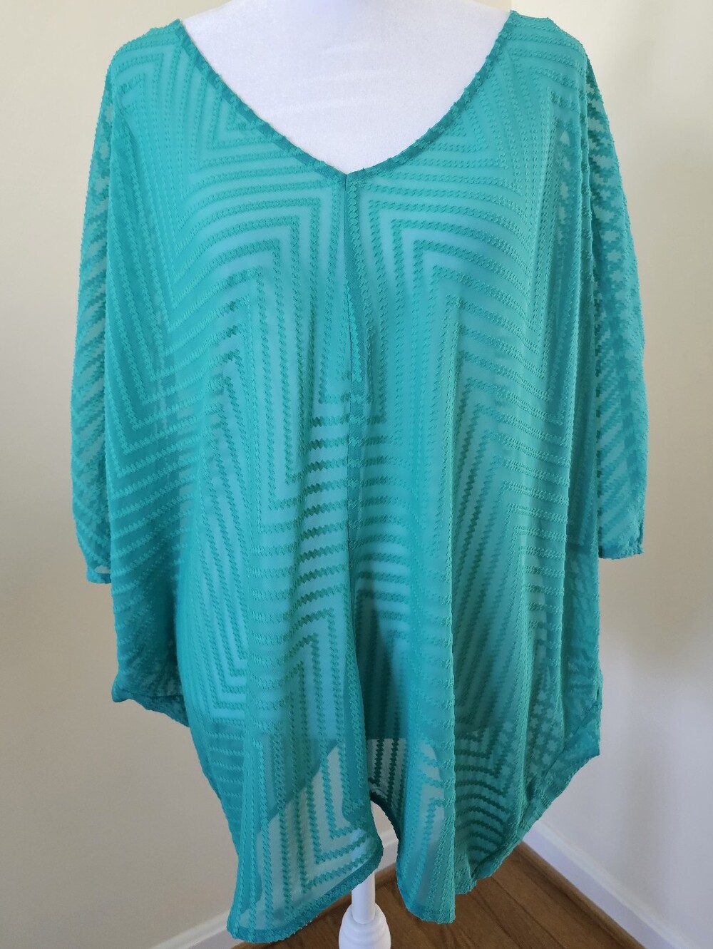 NWT Bisou Bisou Teal Sheer V-Neck Poncho